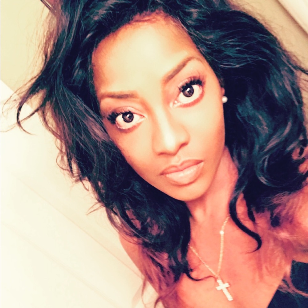 Meet your Posher, Toni